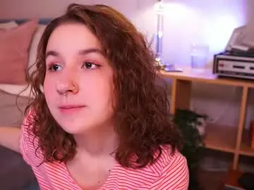 kathariine – webcam model profile photo Image 13