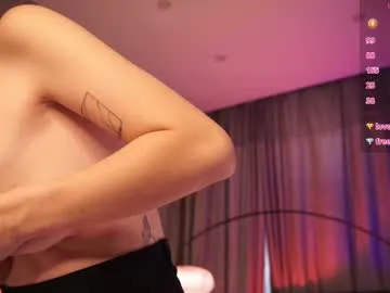 kathariine – webcam model profile photo Image 6