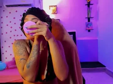 tvycas7 – webcam model profile photo Image 12