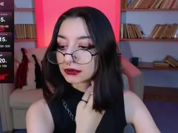 AngelinaKors – webcam model profile photo Image 3