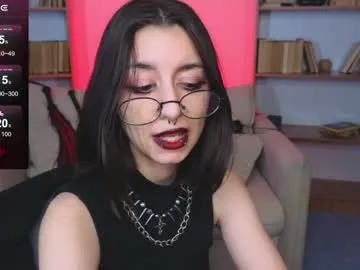 AngelinaKors – webcam model profile photo Image 5