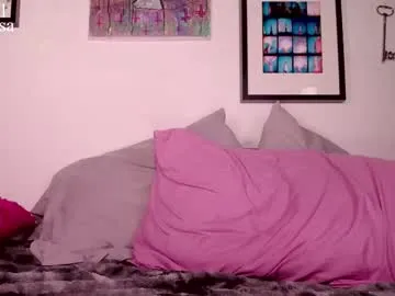 DuainaSnowe cam session Image 10