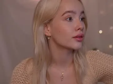 cori_paige – webcam model profile photo Image 12