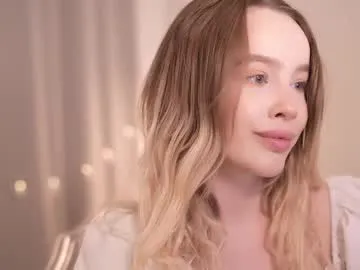 cori_paige – webcam model profile photo Image 7