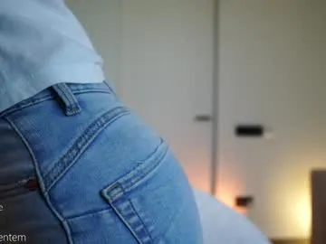 ambar_watsson – webcam model profile photo Image 3