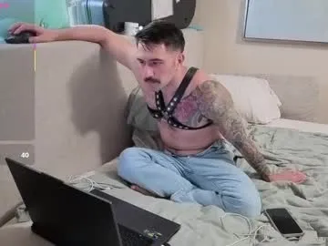 Caroline – webcam model profile photo Image 8