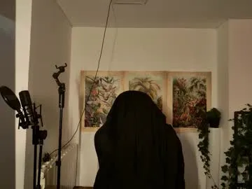 kat_ly_chan – webcam model profile photo Image 5