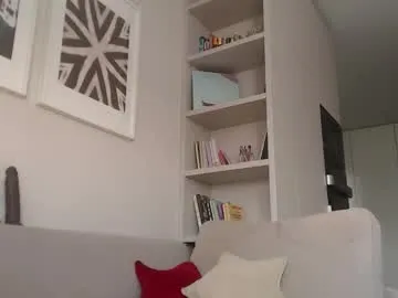 iamsomeone1234 – webcam model profile photo Image 5