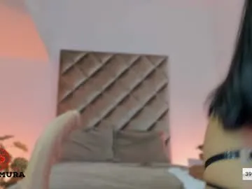 CarolineCouls – webcam model profile photo Image 15