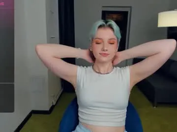 tvycas7 – webcam model profile photo Image 3