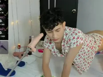 JulietaLake – webcam model profile photo Image 2