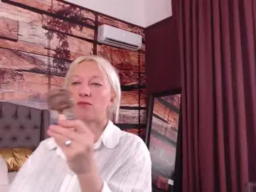 LoreneMoore – webcam model profile photo Image 14