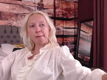 LoreneMoore – webcam model profile photo Image 2