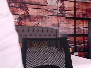 LoreneMoore – webcam model profile photo Image 6