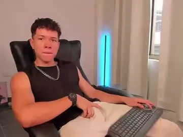 Claire – webcam model profile photo Image 5