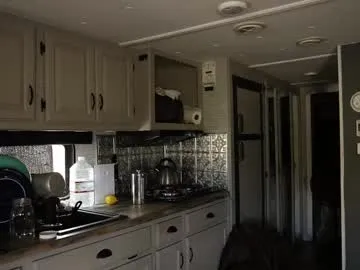 EmiliaWalker – webcam model profile photo Image 5