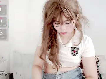 EmiliaWalker – webcam model profile photo Image 14