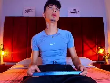 useitorlossit – webcam model profile photo Image 14