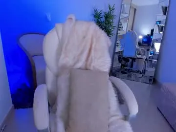 indiandesiguys2023 – webcam model profile photo Image 3