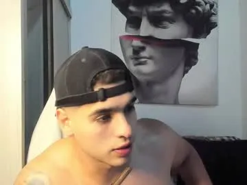 Emely – webcam model profile photo Image 2