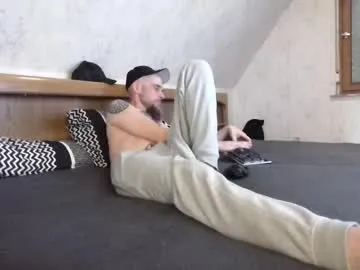 lolaa_darling – webcam model profile photo Image 6