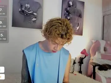 emilywarren296 – webcam model profile photo Image 15