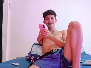 yournewkink12 – webcam model profile photo Image 2