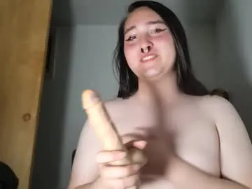 EmiliaWalker – webcam model profile photo Image 3