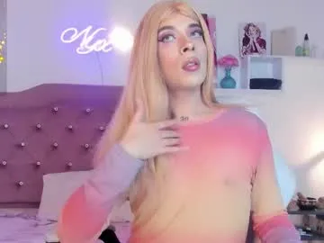 AlexaTovar – webcam model profile photo Image 6