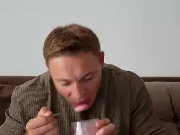 tivizaylove – webcam model profile photo Image 7