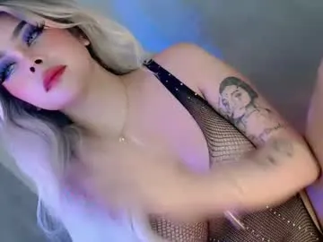 mae_nathan – webcam model profile photo Image 5