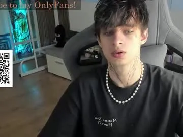 emilywarren296 – webcam model profile photo Image 12