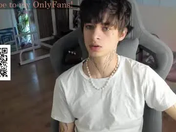 emilywarren296 – webcam model profile photo Image 19