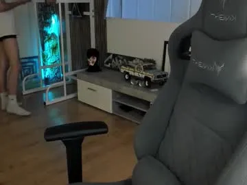 emilywarren296 – webcam model profile photo Image 9