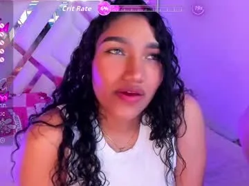 mae_nathan – webcam model profile photo Image 9