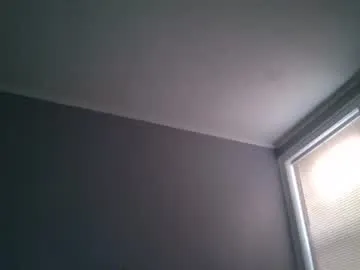 EllieSin – webcam model profile photo Image 2