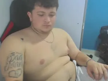 onewhiteboichub – webcam model profile photo