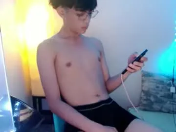 mochasins_ – webcam model profile photo Image 4