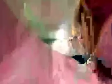 sweetsour18 – webcam model profile photo Image 3