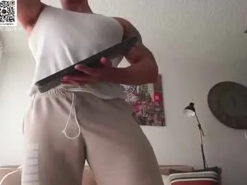 yournewkink12 – webcam model profile photo Image 17