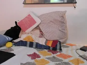 bookishdivya – webcam model profile photo Image 2