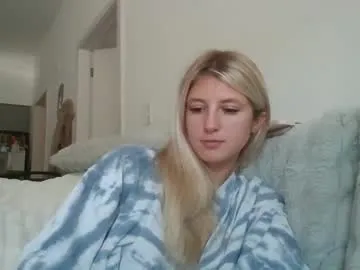 EmiliaWalker – webcam model profile photo Image 13