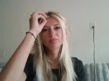 EmiliaWalker – webcam model profile photo Image 5