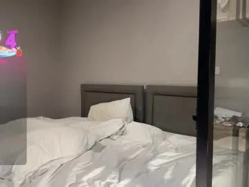 the_right_girl – webcam model profile photo Image 12