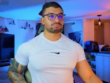 emilywarren296 – webcam model profile photo Image 14