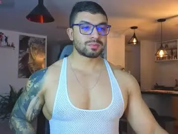 emilywarren296 – webcam model profile photo Image 5