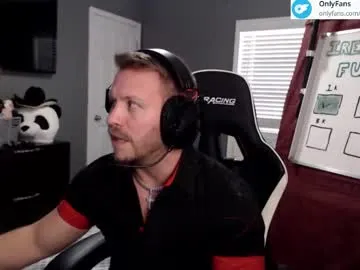 naisharousell – webcam model profile photo Image 8