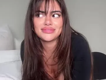 KiaraCold – webcam model profile photo Image 6