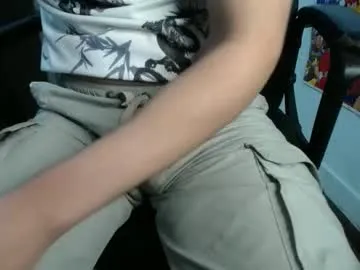 emmababy2322 – webcam model profile photo Image 15