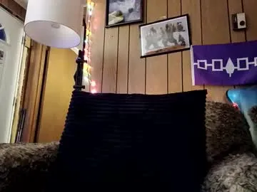 EmilyHart – webcam model profile photo Image 17